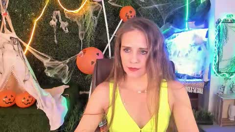 Emilia Bedy online show from October 23, 2025, 9:08 am