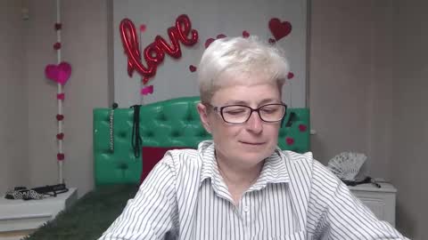 EmiliaGree online show from September 10, 2025, 5:13 pm