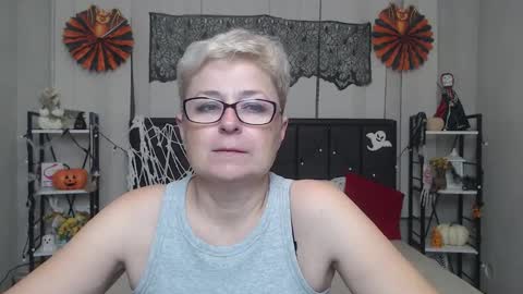 EmiliaGree online show from October 25, 2025, 5:15 am