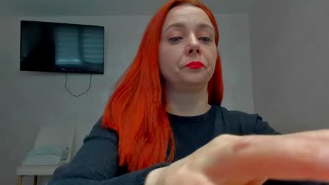 Emiliana online show from April 21, 2026, 10:43 am