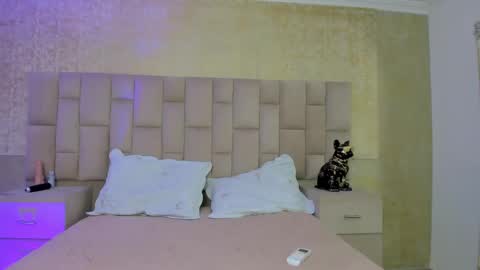 EmiliaRose online show from February 18, 2025, 8:58 pm