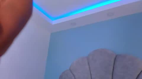 Snapshot of emiliee_xx chatting on March 20, 2026, 5:29 pm Emillie online show from March 20, 2026, 5:29 pm