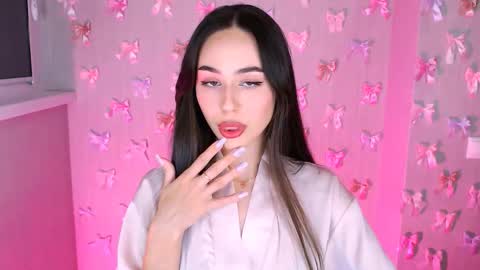 Emily online show from November 4, 2025, 12:43 am