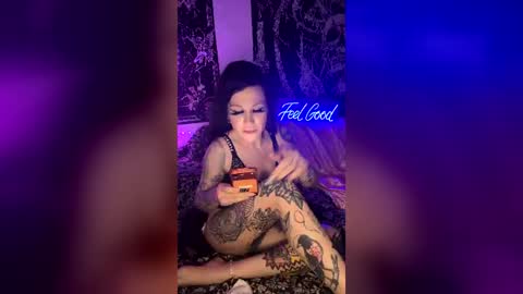 Snapshot of emilietreez chatting on June 24, 2026, 6:01 am emilietreez online show from June 24, 2026, 6:01 am