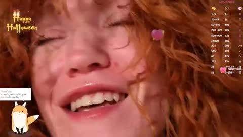 Emi  online show from October 31, 2025, 8:21 pm