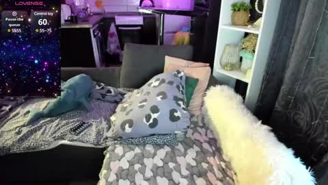 Emiliya online show from February 14, 2025, 2:07 am