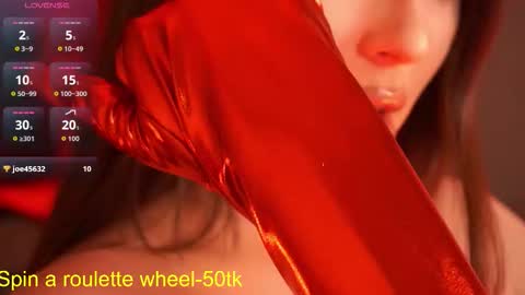  Emiliya  online show from September 13, 2025, 1:22 pm