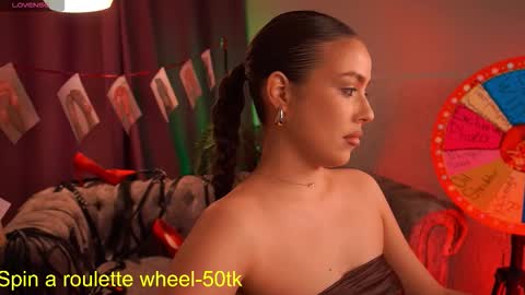  Emiliya  online show from September 17, 2025, 12:51 pm