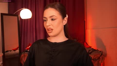  Emiliya  online show from December 2, 2025, 1:05 pm