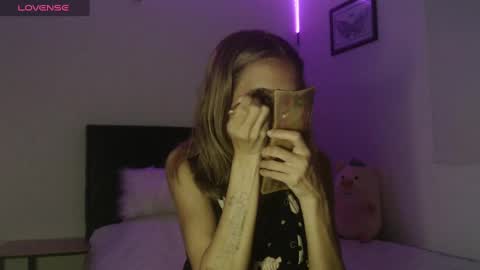 Emilly Gomez online show from February 7, 2025, 12:09 am