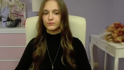 Emilly online show from January 10, 2025, 1:52 pm