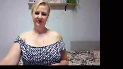 EmillyLove online show from September 10, 2025, 10:54 pm
