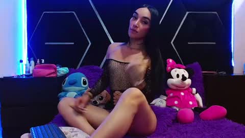 emillystonex online show from December 13, 2024, 2:16 pm