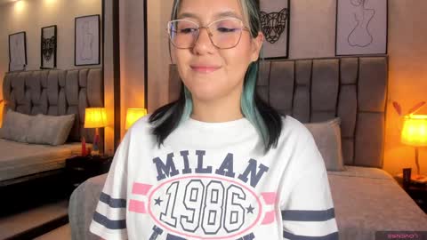 Emily online show from December 21, 2024, 7:03 am