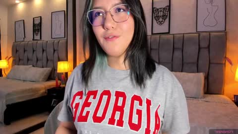 Emily online show from December 22, 2024, 3:11 am