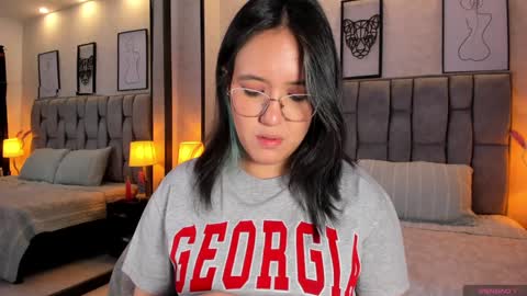 Emily online show from December 22, 2024, 6:17 am