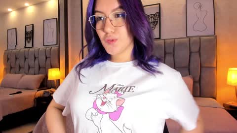 Emily online show from January 5, 2025, 10:10 am