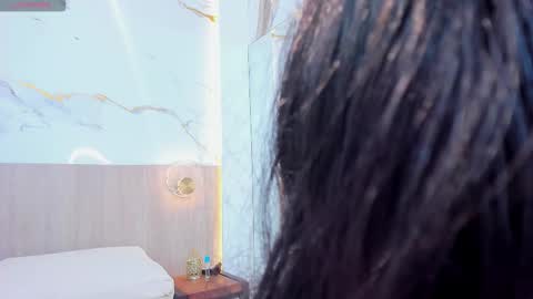 Snapshot of emily_browne chatting on October 23, 2025, 8:07 pm emily online show from October 23, 2025, 8:07 pm