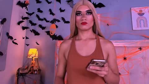 Snapshot of emily_castillo1_ chatting on October 21, 2025, 5:41 am emily_castillo1_ online show from October 21, 2025, 5:41 am