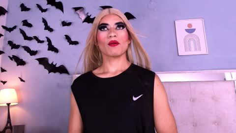 Snapshot of emily_castillo1_ chatting on November 12, 2025, 4:24 am emily_castillo1_ online show from November 12, 2025, 4:24 am