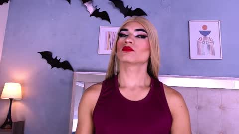 Snapshot of emily_castillo1_ chatting on November 28, 2025, 4:37 am emily_castillo1_ online show from November 28, 2025, 4:37 am