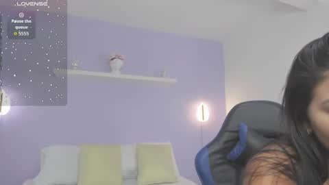Snapshot of emily_castle chatting on July 27, 2026, 7:10 pm E M I online show from July 27, 2026, 7:10 pm