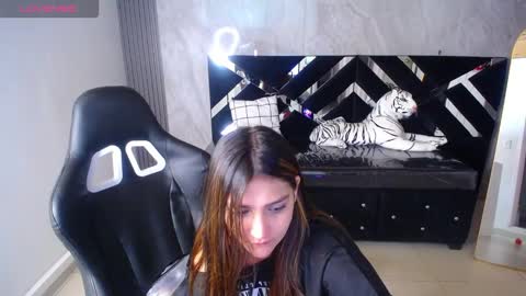 emily_cooper_t online show from September 17, 2025, 3:08 am