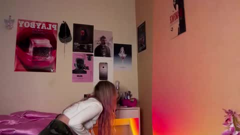 Emily online show from November 30, 2025, 4:00 pm