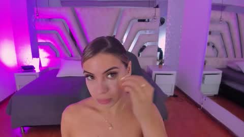 Emily online show from September 25, 2025, 11:03 am