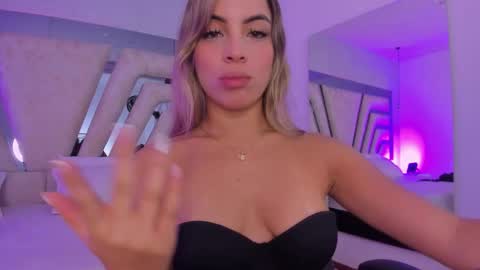 Emily online show from December 2, 2025, 11:48 am