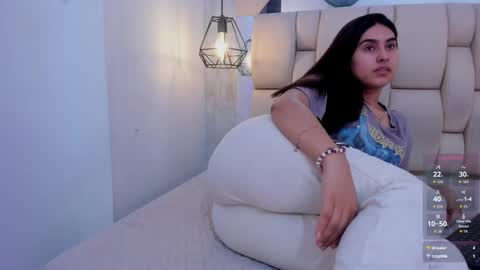 Snapshot of emily_fox_3 chatting on April 29, 2026, 11:00 pm emily fox 3 online show from April 29, 2026, 11:00 pm