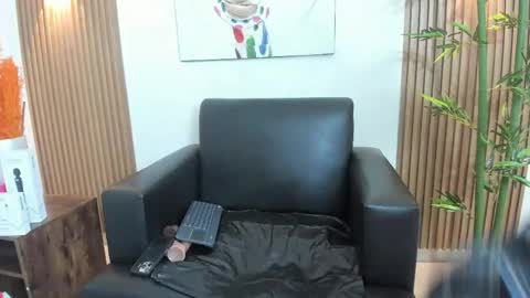 Snapshot of emily_frostt chatting on April 25, 2026, 12:41 pm emily_frostt online show from April 25, 2026, 12:41 pm