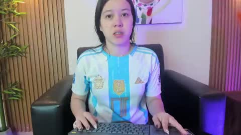 Snapshot of emily_frostt chatting on July 16, 2026, 11:38 am emily_frostt online show from July 16, 2026, 11:38 am