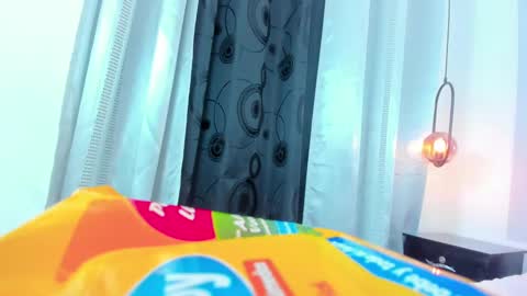 Emi  online show from January 9, 2025, 7:18 pm