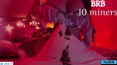 EMILY online show from December 5, 2024, 2:31 am