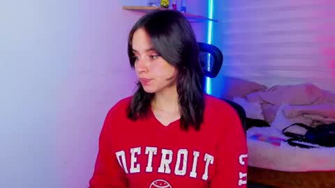 emily_lindey online show from October 17, 2025, 3:10 am