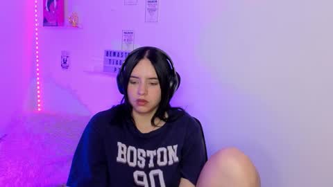 Emily Lindey online show from March 21, 2026, 8:19 am