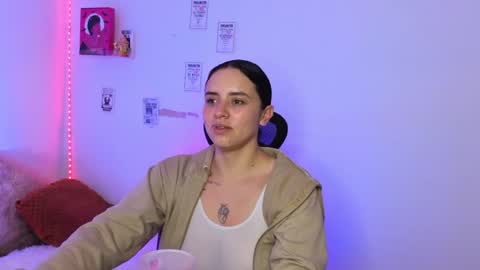 Emily Lindey online show from April 21, 2026, 5:14 am