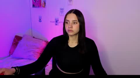 Snapshot of emily_lindey_ chatting on May 5, 2026, 2:19 am Emily Lindey online show from May 5, 2026, 2:19 am