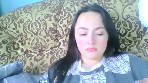 emily_morning_dew online show from February 19, 2025, 2:44 pm