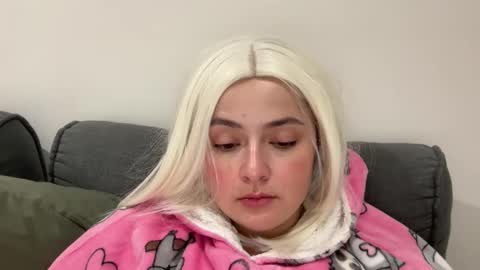 emily_morning_dew online show from November 13, 2025, 10:41 pm