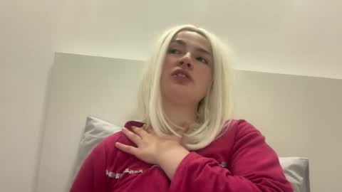 emily_morning_dew online show from February 3, 2026, 7:35 am