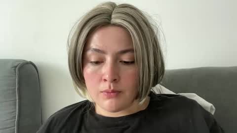 emily_morning_dew online show from June 3, 2026, 8:06 am
