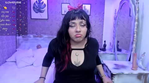 Emily online show from December 4, 2025, 8:17 pm