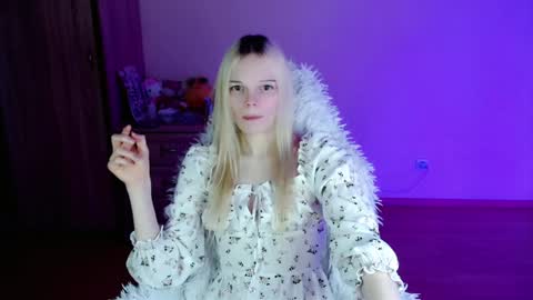 Lia online show from February 6, 2025, 10:32 pm