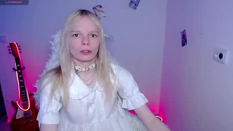 Lia online show from March 6, 2026, 10:45 am