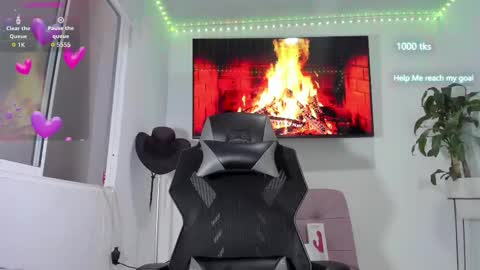 emily_palmeer online show from October 27, 2025, 11:03 am