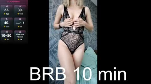 Snapshot of emily_q92 chatting on June 26, 2026, 5:50 pm Emily q92 online show from June 26, 2026, 5:50 pm