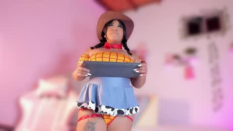 Snapshot of emily_restrepoo chatting on April 22, 2026, 5:43 am Emily online show from April 22, 2026, 5:43 am