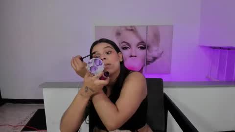 Emily online show from September 19, 2025, 7:54 am